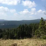& 布劳恩拉格