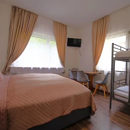 Hostel&hotel Hostel *