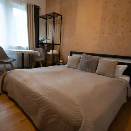 Hostel&hotel *