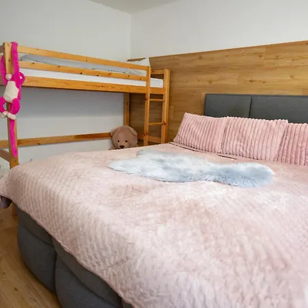 Hostel&hotel Hostel *