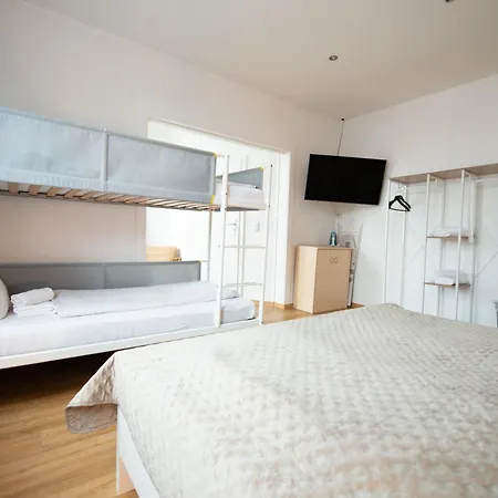 Hostel&hotel *