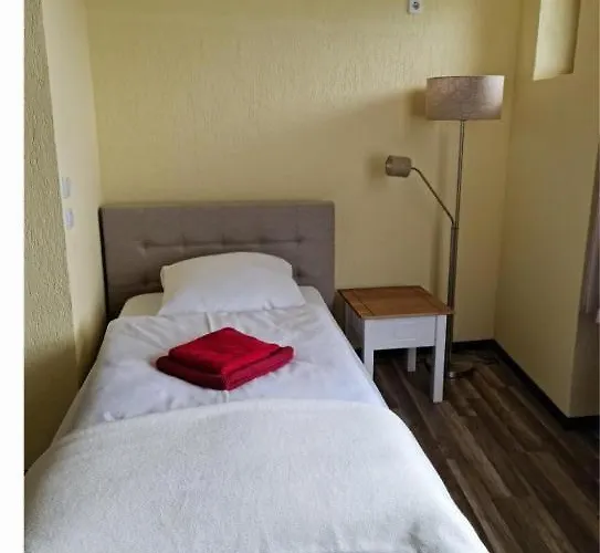 & * Браунлаге